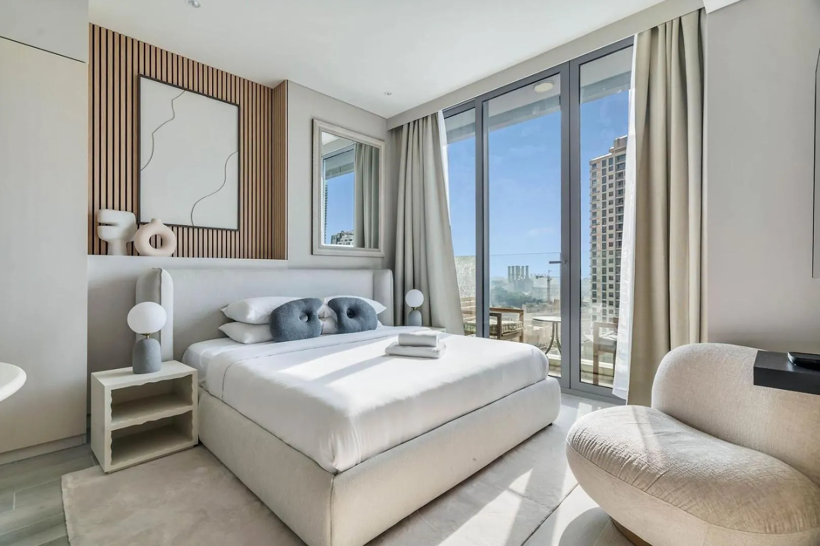 Guestready - Luxe Residence In Dubai Marina contacts